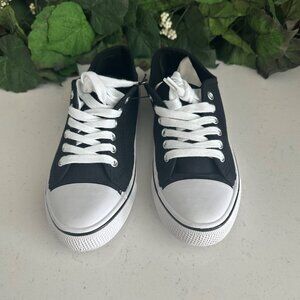 CoXist Black & White Low-Top Lace-Up Canvas Sneakers